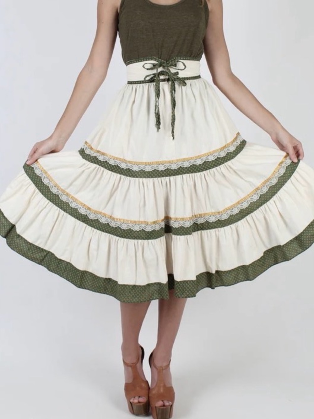 Jessica’s GUNNIES FLORAL PRAIRIE SKIRT HIGH WAISTED VINTAGE 70s 22” size 5